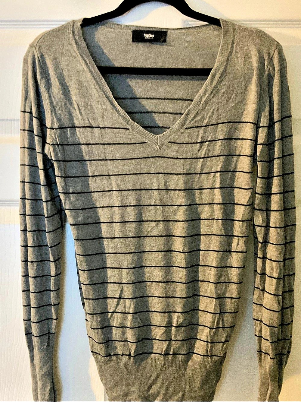 Mossimo supply co Striped V-Neck Sweater Gray & Black Size Medium
